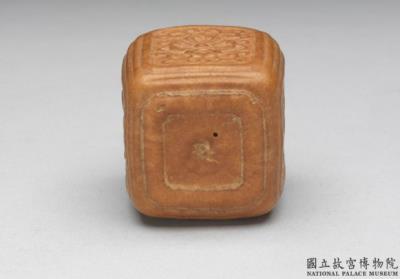 图片[2]-Molded gourd squarish snuff bottle, 18th century, Qing dynasty-China Archive